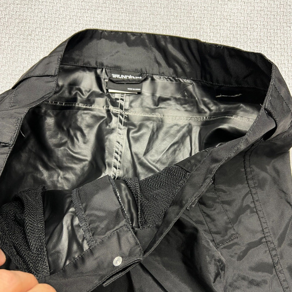 Women's Black Cargo Pants - Picture 5 of 11